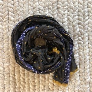 Madewell scarf size 20”x78” in great condition